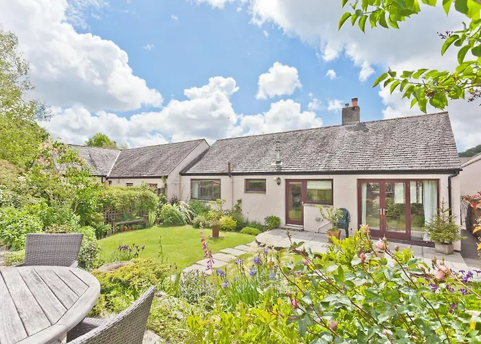 Fell Croft Cottage, District Near In *